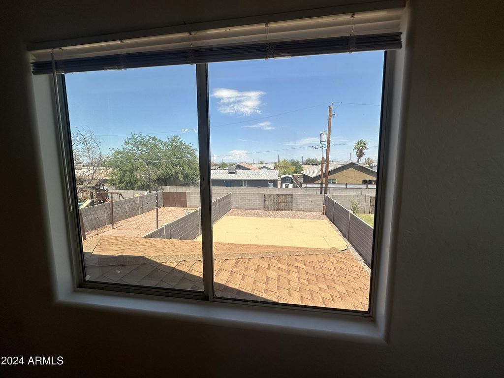 Image 44 of property listing at 2616 E SOUTHGATE Avenue 2, Phoenix, AZ 85040