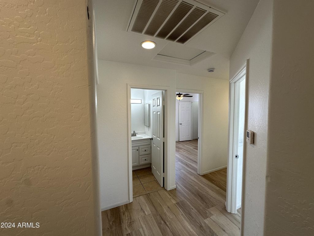 Image 49 of property listing at 2616 E SOUTHGATE Avenue 2, Phoenix, AZ 85040