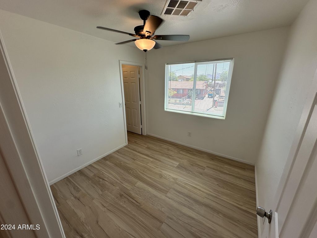 Image 64 of property listing at 2616 E SOUTHGATE Avenue 2, Phoenix, AZ 85040