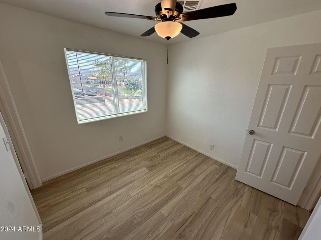 Image 65 of property listing at 2616 E SOUTHGATE Avenue 2, Phoenix, AZ 85040
