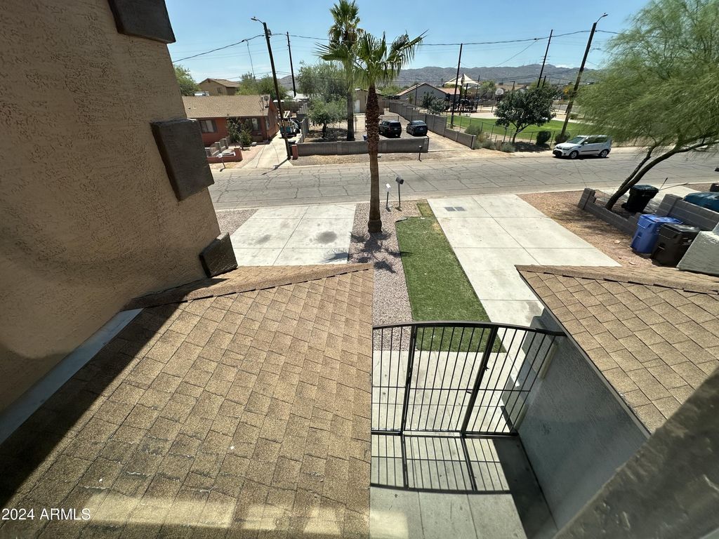 Image 71 of property listing at 2616 E SOUTHGATE Avenue 2, Phoenix, AZ 85040