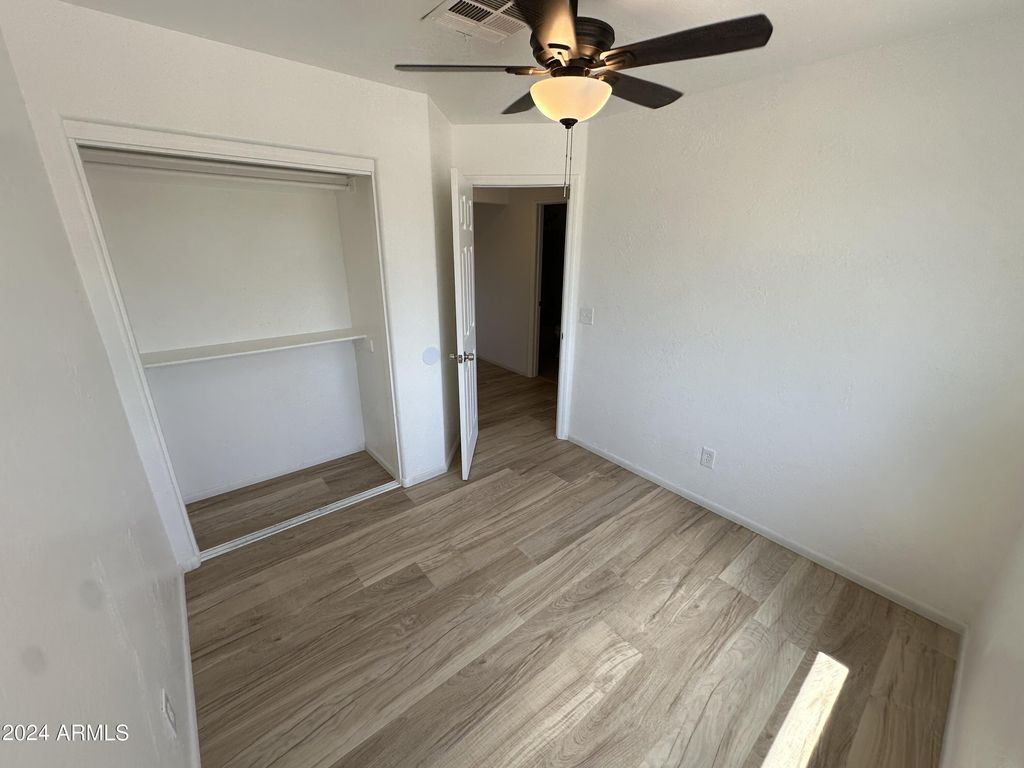 Image 72 of property listing at 2616 E SOUTHGATE Avenue 2, Phoenix, AZ 85040