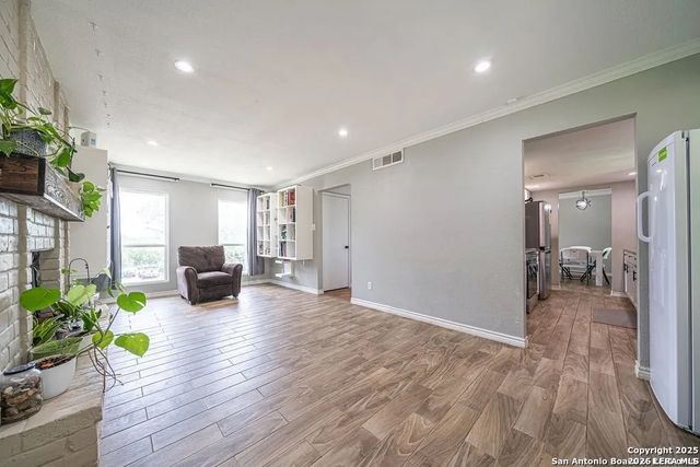 4515 Golf View Dr, San Antonio, TX 78223