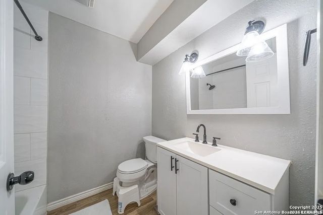 4515 Golf View Dr, San Antonio, TX 78223
