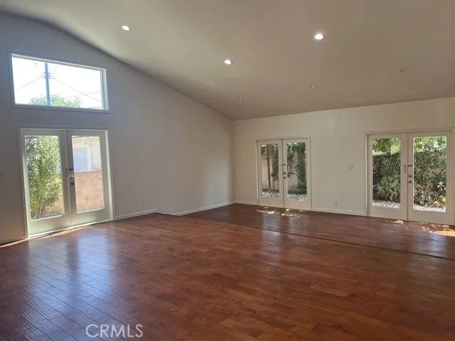 17226 Elkwood, Lake Balboa, CA 91406