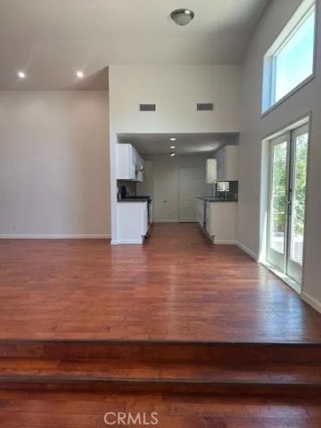 17226 Elkwood, Lake Balboa, CA 91406