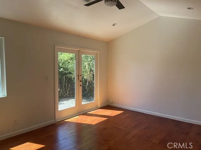 17226 Elkwood, Lake Balboa, CA 91406