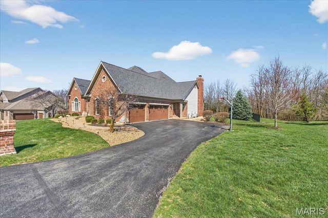 17925 Homestead Bluffs Drive, Wildwood, MO 63005