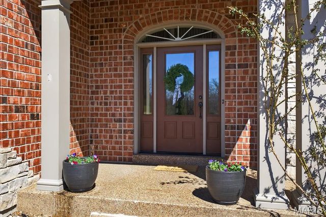 17925 Homestead Bluffs Drive, Wildwood, MO 63005