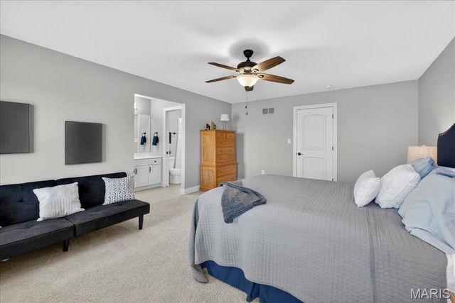 17925 Homestead Bluffs Drive, Wildwood, MO 63005