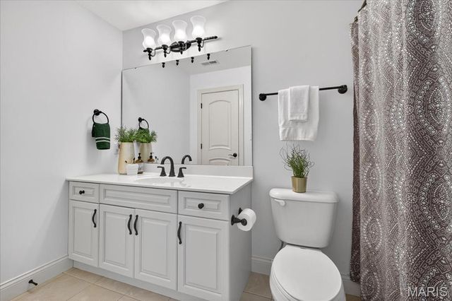 17925 Homestead Bluffs Drive, Wildwood, MO 63005