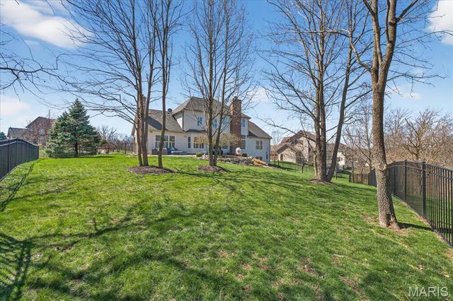 17925 Homestead Bluffs Drive, Wildwood, MO 63005