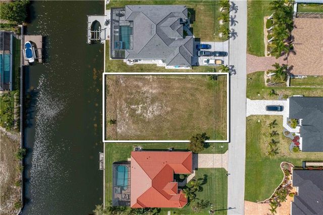 2520 SW 25th ST, Cape Coral, FL 33914