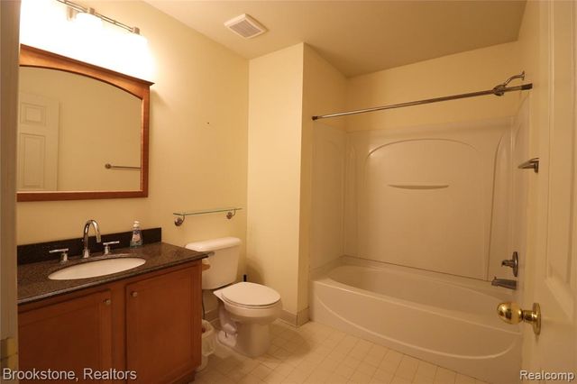 2096 Cloverly Lane, Ann Arbor, MI 48108