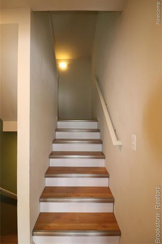 2096 Cloverly Lane, Ann Arbor, MI 48108