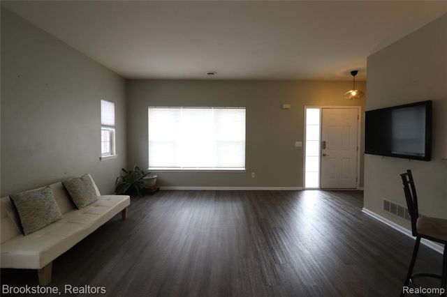 2096 Cloverly Lane, Ann Arbor, MI 48108