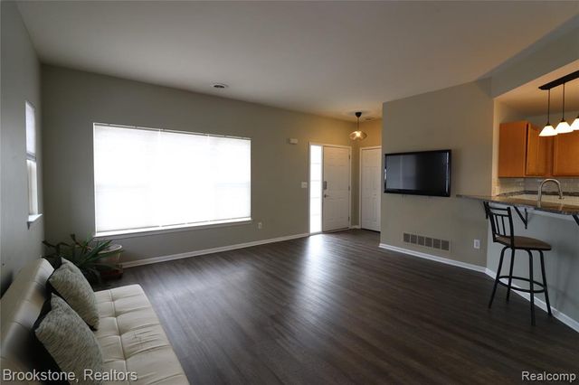 2096 Cloverly Lane, Ann Arbor, MI 48108