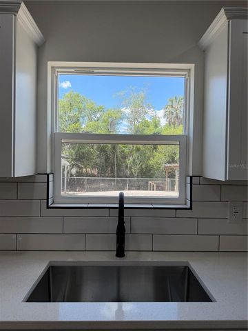 7152 PALM AVENUE, Leesburg, FL 34788