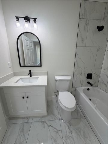 7152 PALM AVENUE, Leesburg, FL 34788