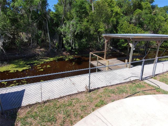 7152 PALM AVENUE, Leesburg, FL 34788