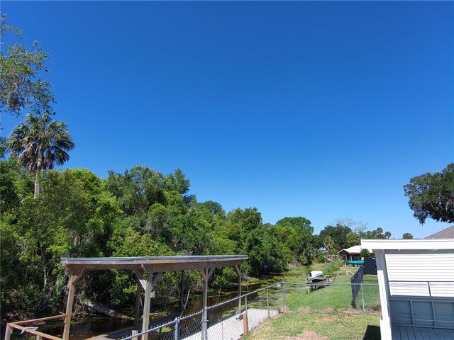 7152 PALM AVENUE, Leesburg, FL 34788