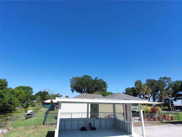 7152 PALM AVENUE, Leesburg, FL 34788