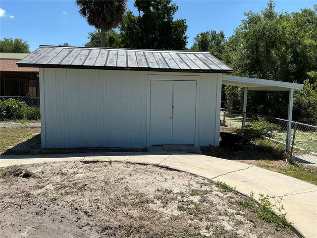 7152 PALM AVENUE, Leesburg, FL 34788