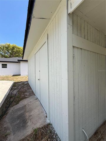 7152 PALM AVENUE, Leesburg, FL 34788