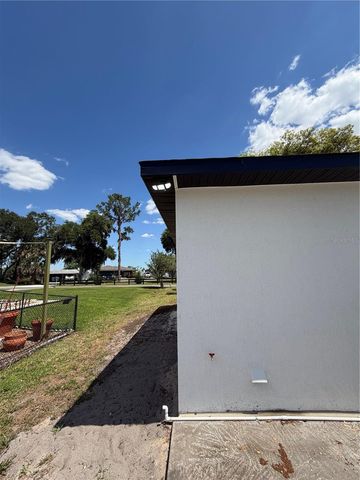 7152 PALM AVENUE, Leesburg, FL 34788