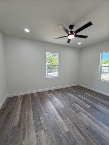 7152 PALM AVENUE, Leesburg, FL 34788