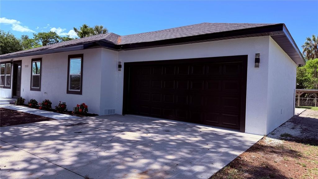 7152 PALM AVENUE, Leesburg, FL 34788