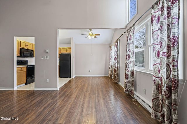 289 Donald Avenue, Schenectady, NY 12304