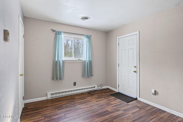 289 Donald Avenue, Schenectady, NY 12304