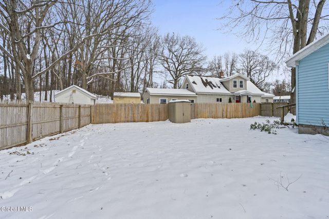 289 Donald Avenue, Schenectady, NY 12304