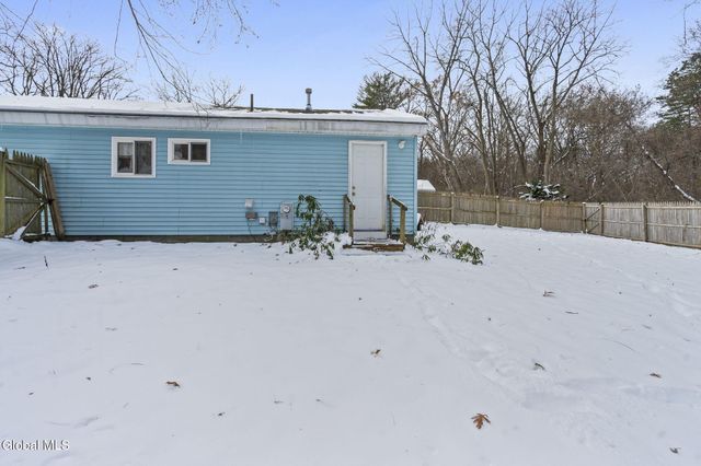 289 Donald Avenue, Schenectady, NY 12304