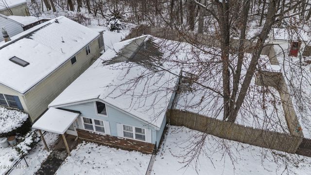 289 Donald Avenue, Schenectady, NY 12304