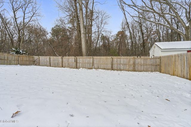 289 Donald Avenue, Schenectady, NY 12304