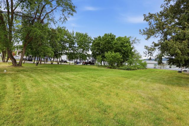 17621 E Mission Ave, Spokane Valley, WA 99016