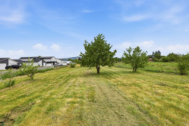 17621 E Mission Ave, Spokane Valley, WA 99016