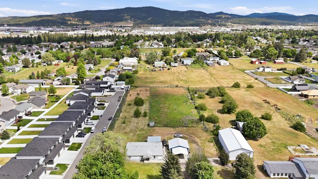 17621 E Mission Ave, Spokane Valley, WA 99016