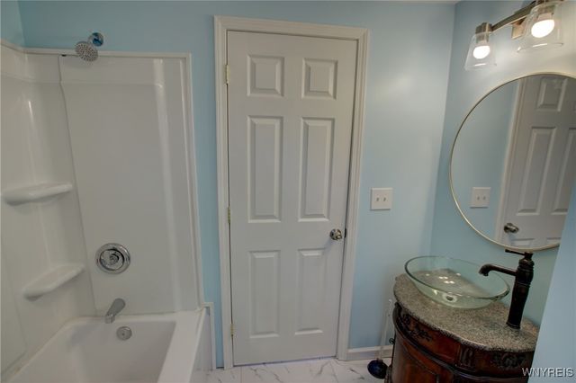 20 Lincoln Avenue, Lackawanna, NY 14218