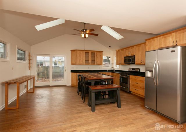 78 Hazelwood Avenue, Metuchen, NJ 08840