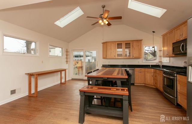 78 Hazelwood Avenue, Metuchen, NJ 08840