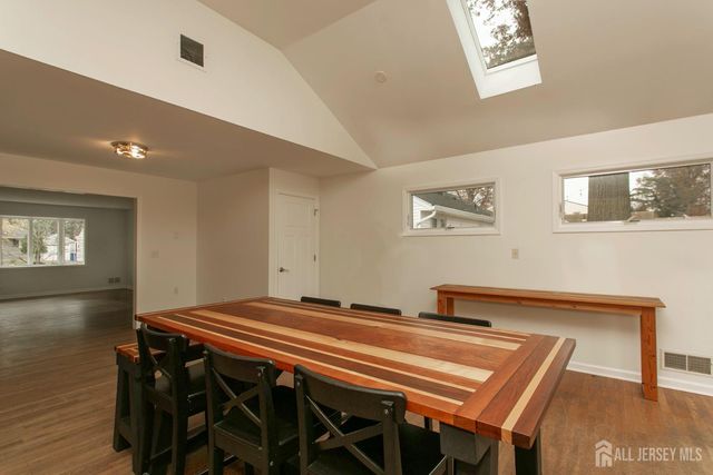 78 Hazelwood Avenue, Metuchen, NJ 08840