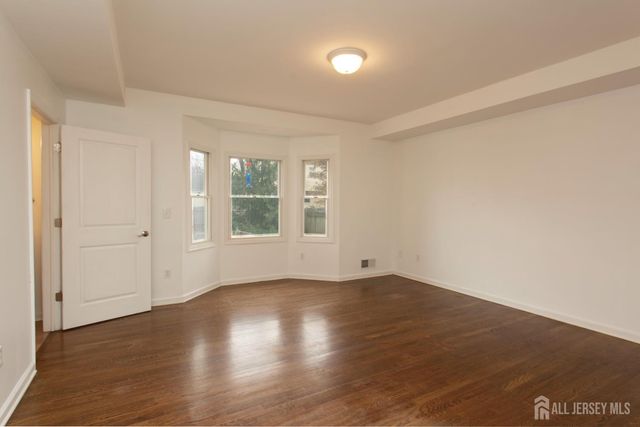 78 Hazelwood Avenue, Metuchen, NJ 08840