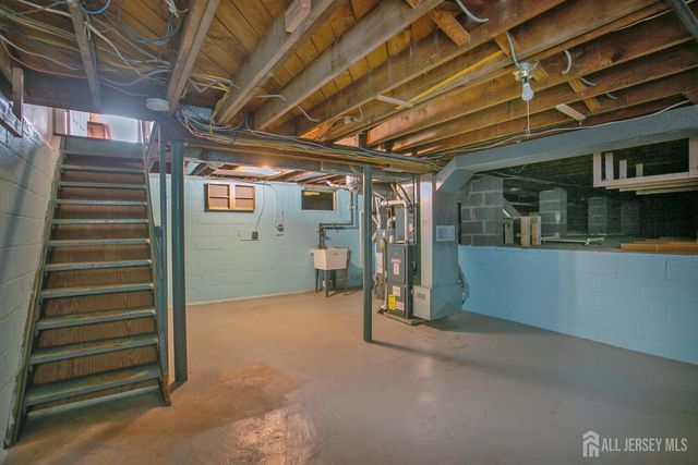 78 Hazelwood Avenue, Metuchen, NJ 08840