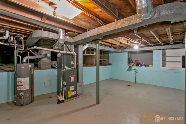 78 Hazelwood Avenue, Metuchen, NJ 08840