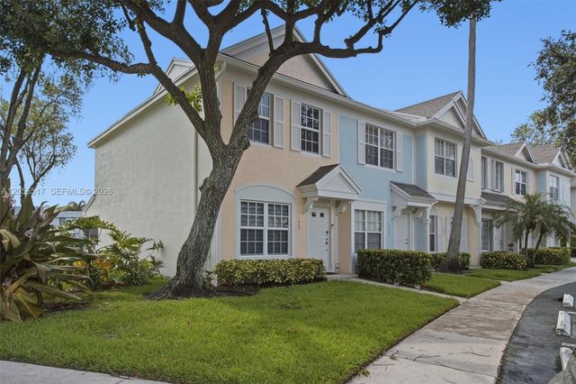 16631 Hemingway Drive, Weston, FL 33326