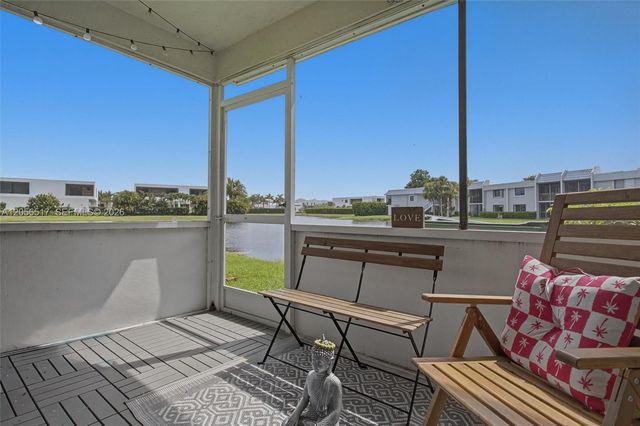 16631 Hemingway Drive, Weston, FL 33326