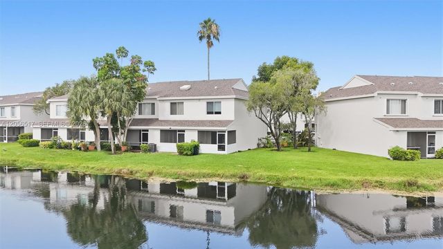 16631 Hemingway Drive, Weston, FL 33326